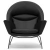 CH468 Oculus Chair by Hans Wegner | Carl Hansen & Son | Thor 301 Leather and Black Powdercoat legs