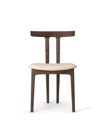 Ole Wanscher OW58 T-Chair | Carl Hansen & Søn | Walnut Oil with Leather | Front